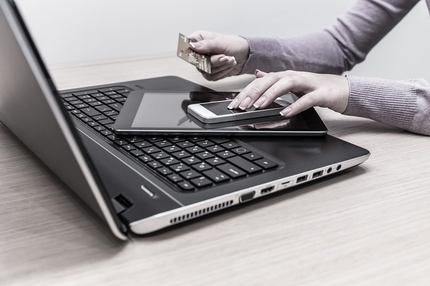 Výber a&nbsp;vklad eur